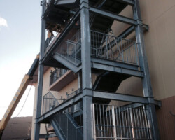 鉄骨建方
